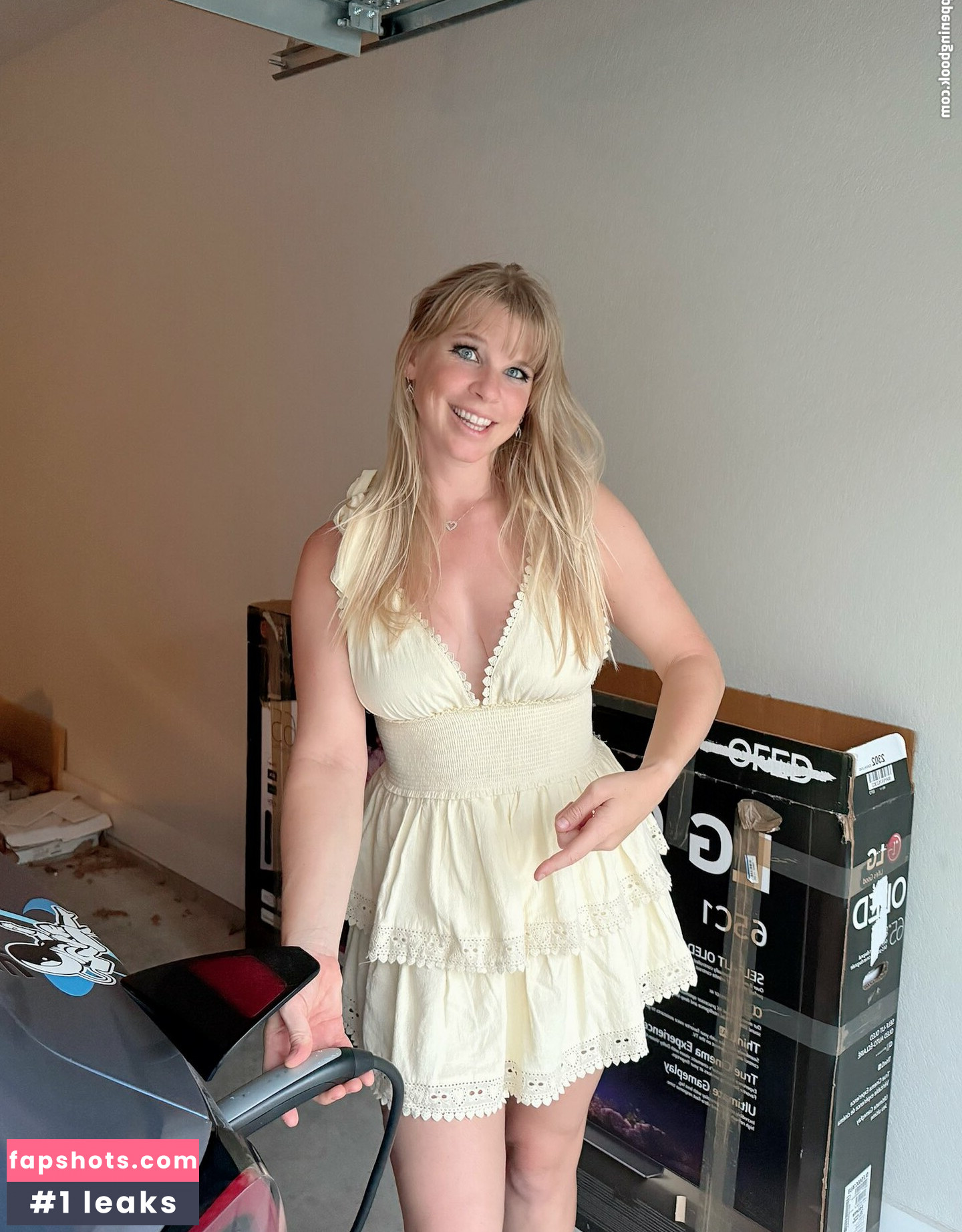 Ellie In Space Nacktheit OnlyFans Fotos #2 - Fapshots