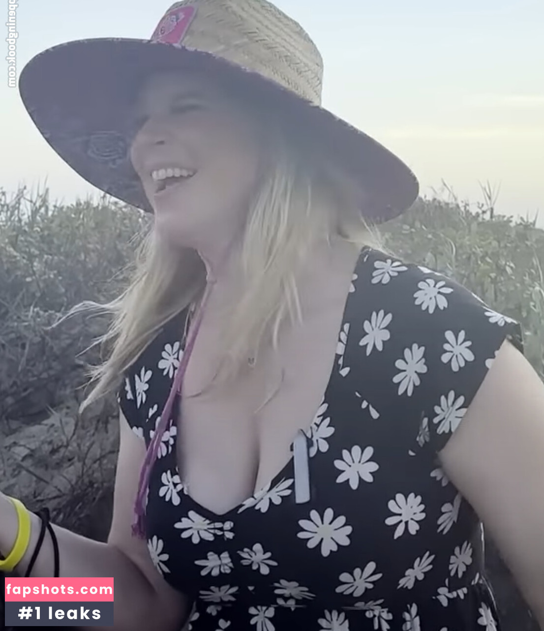 Ellie In Space Nacktheit OnlyFans Fotos #11 - Fapshots