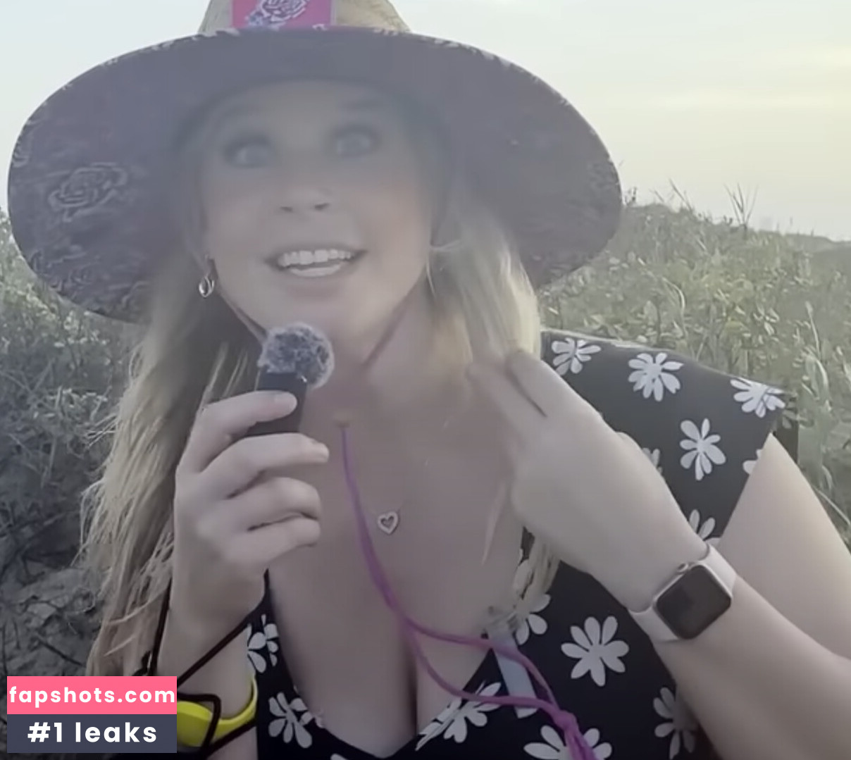 Ellie In Space Nacktheit OnlyFans Fotos #12 - Fapshots