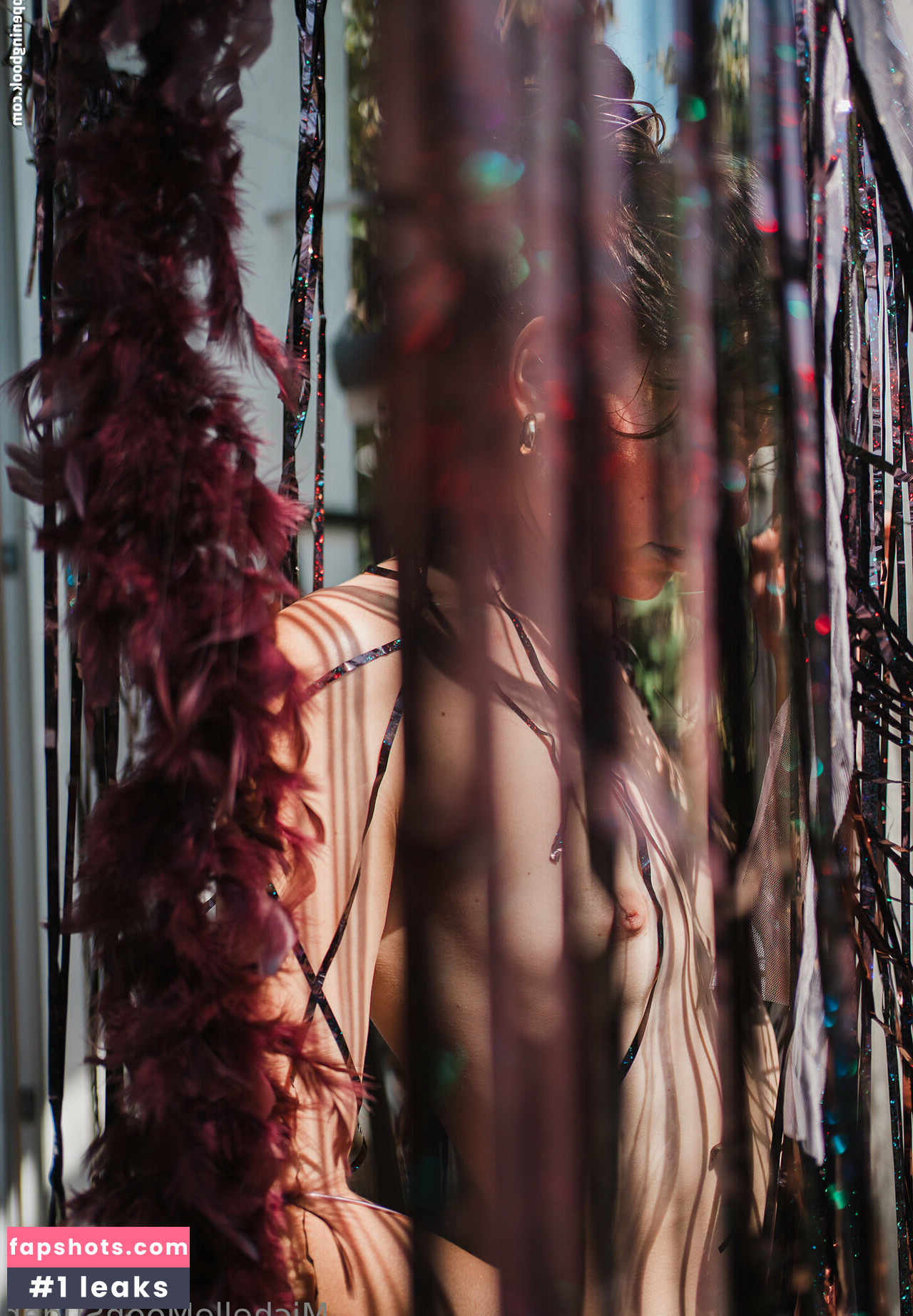 Ellie Land gallery photo #3