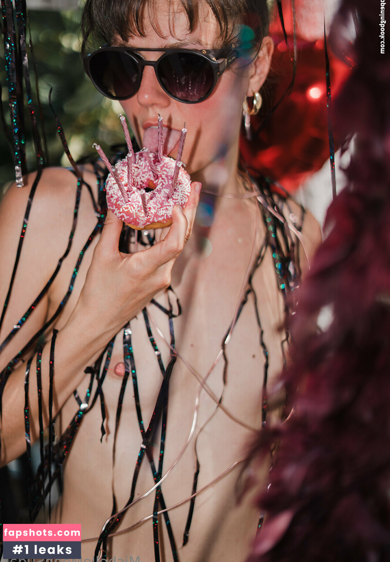 Ellie Land gallery photo #25