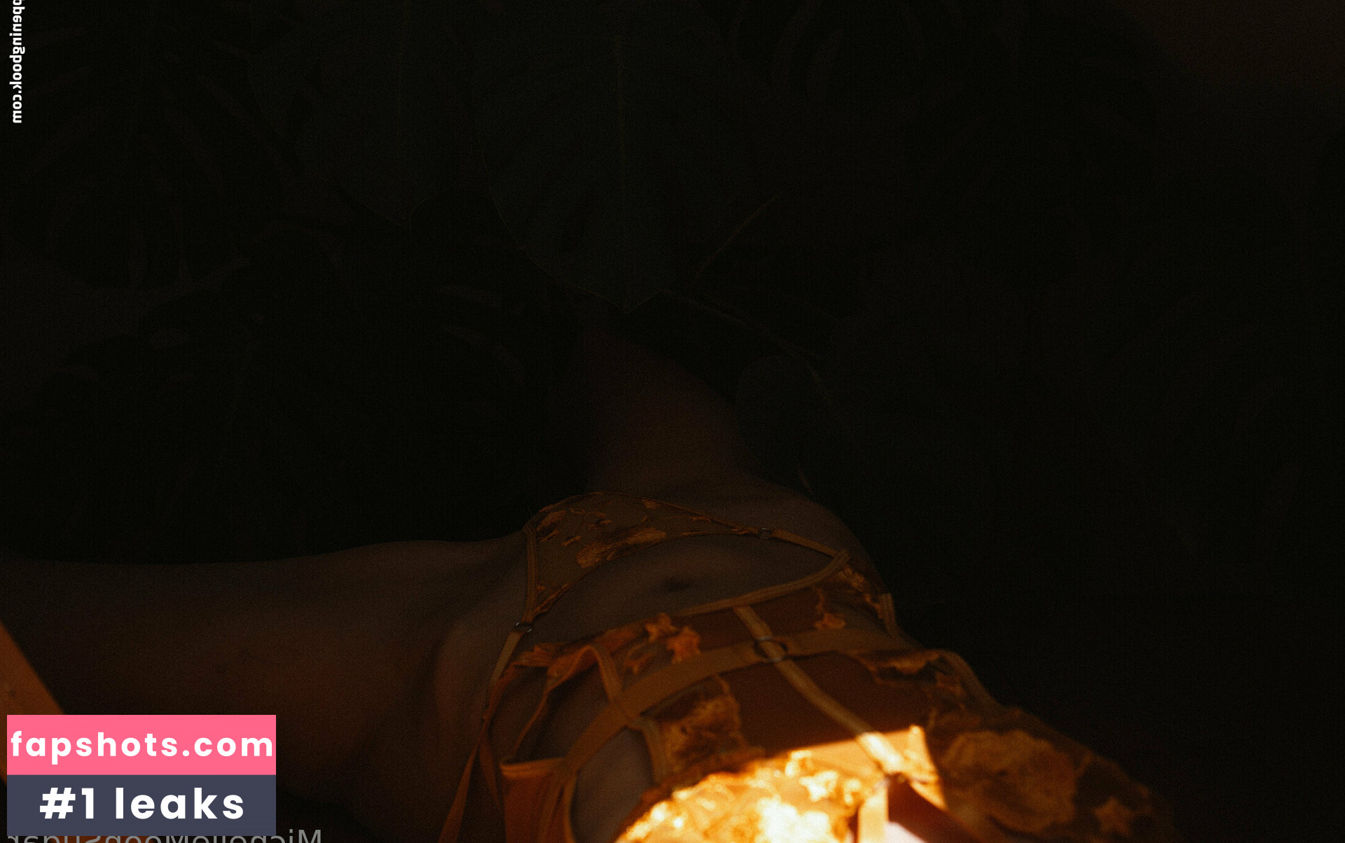 Ellie Land gallery photo #30