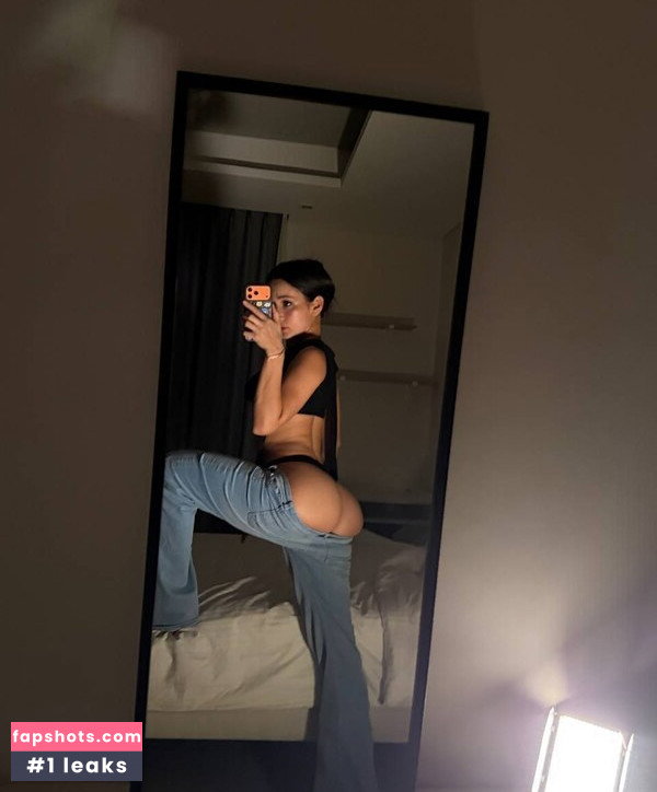 Ellie Leen gallery photo #699