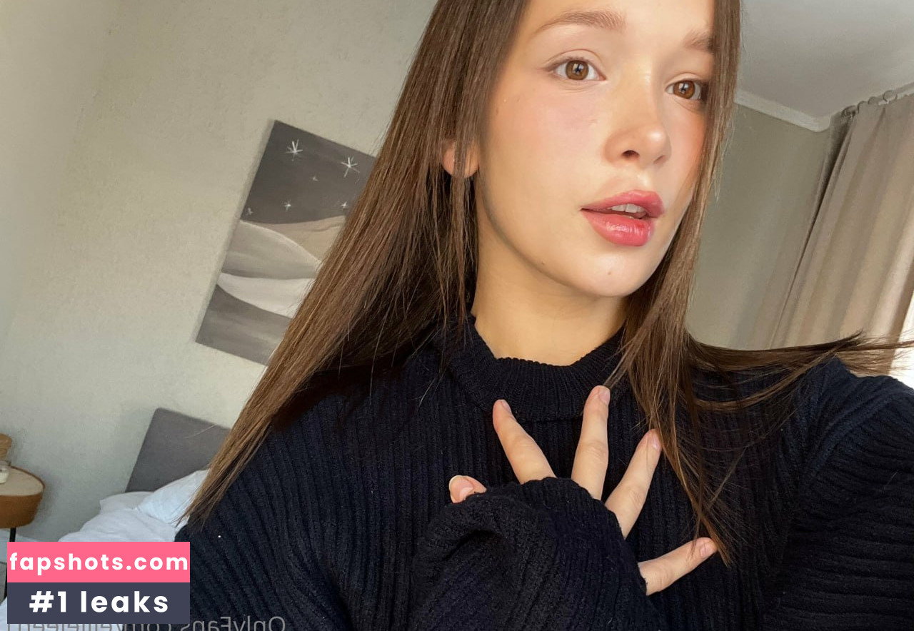 Ellie Leen gallery photo #549