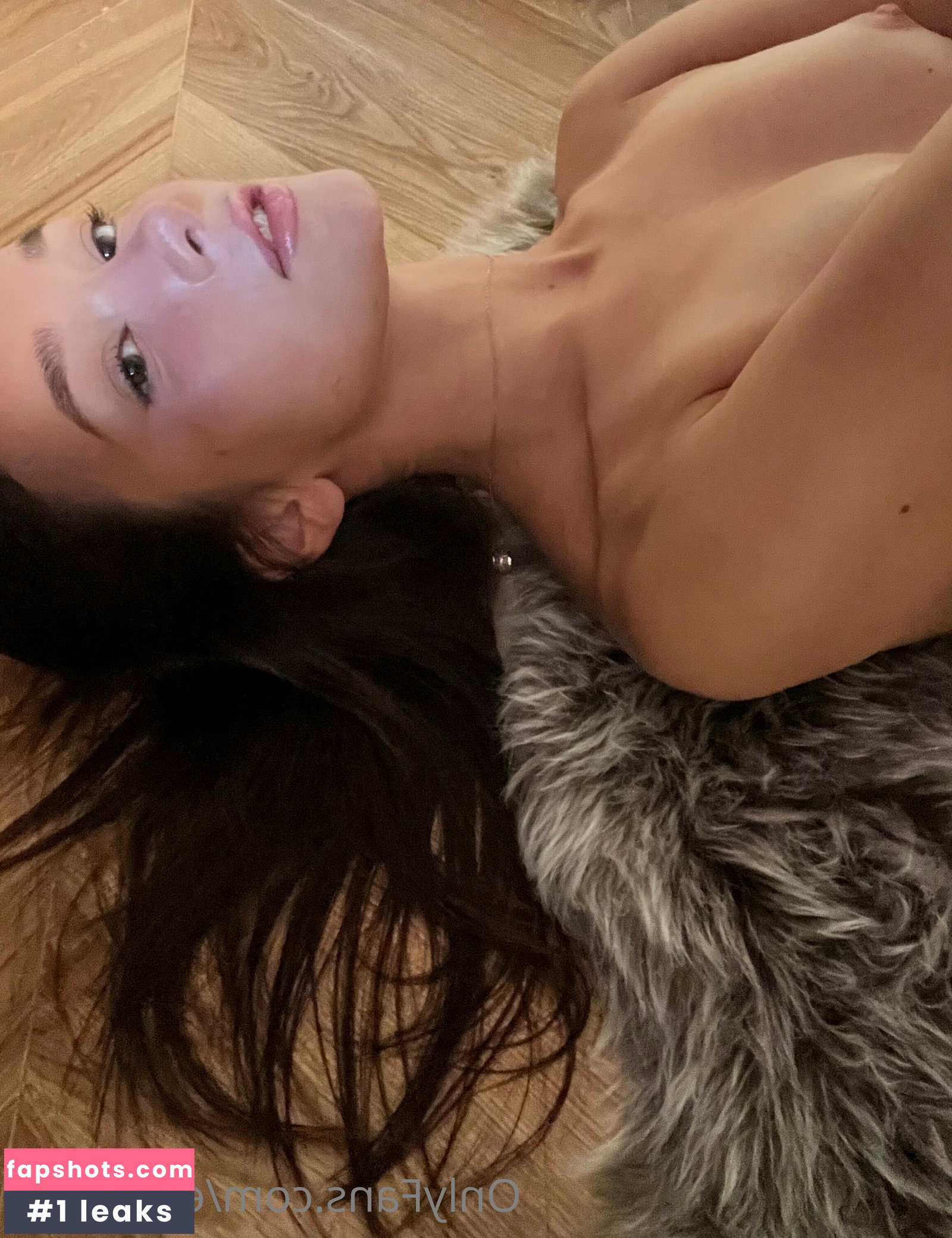 Ellie Leen gallery photo #2216