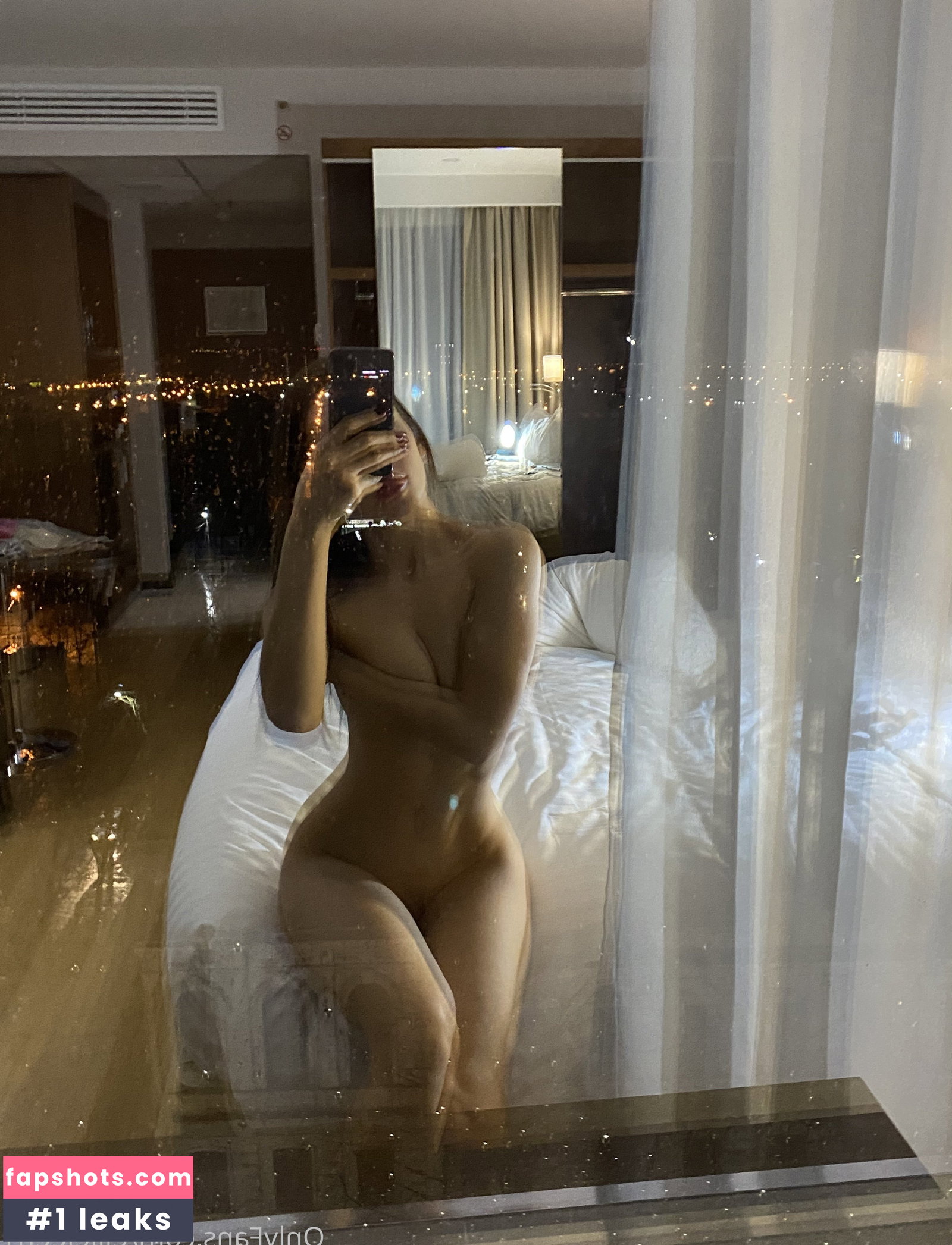 Ellie Leen gallery photo #1350