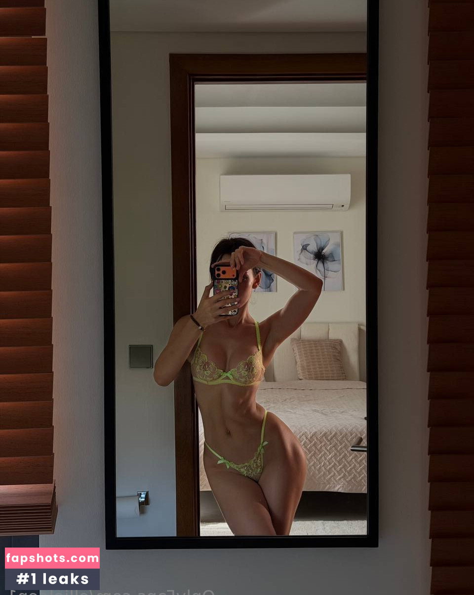 Ellie Leen gallery photo #2554