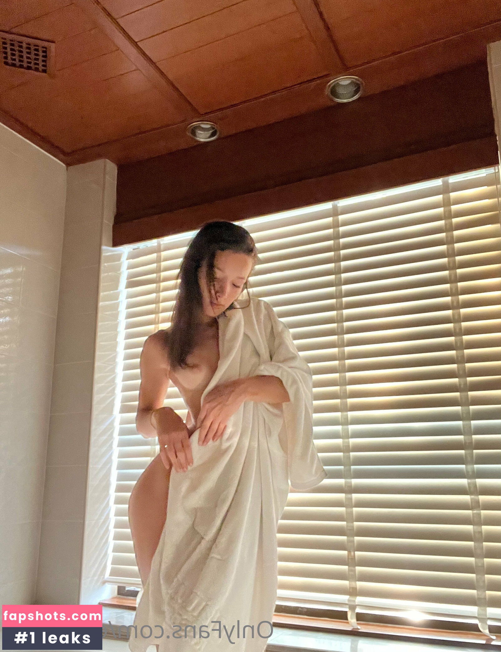 Ellie Leen gallery photo #1207