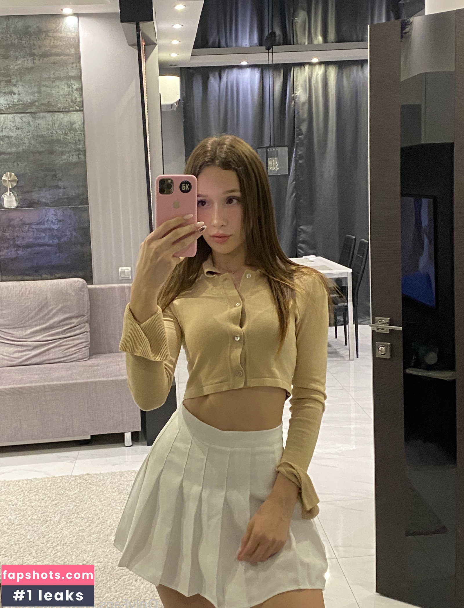 Ellie Leen gallery photo #228