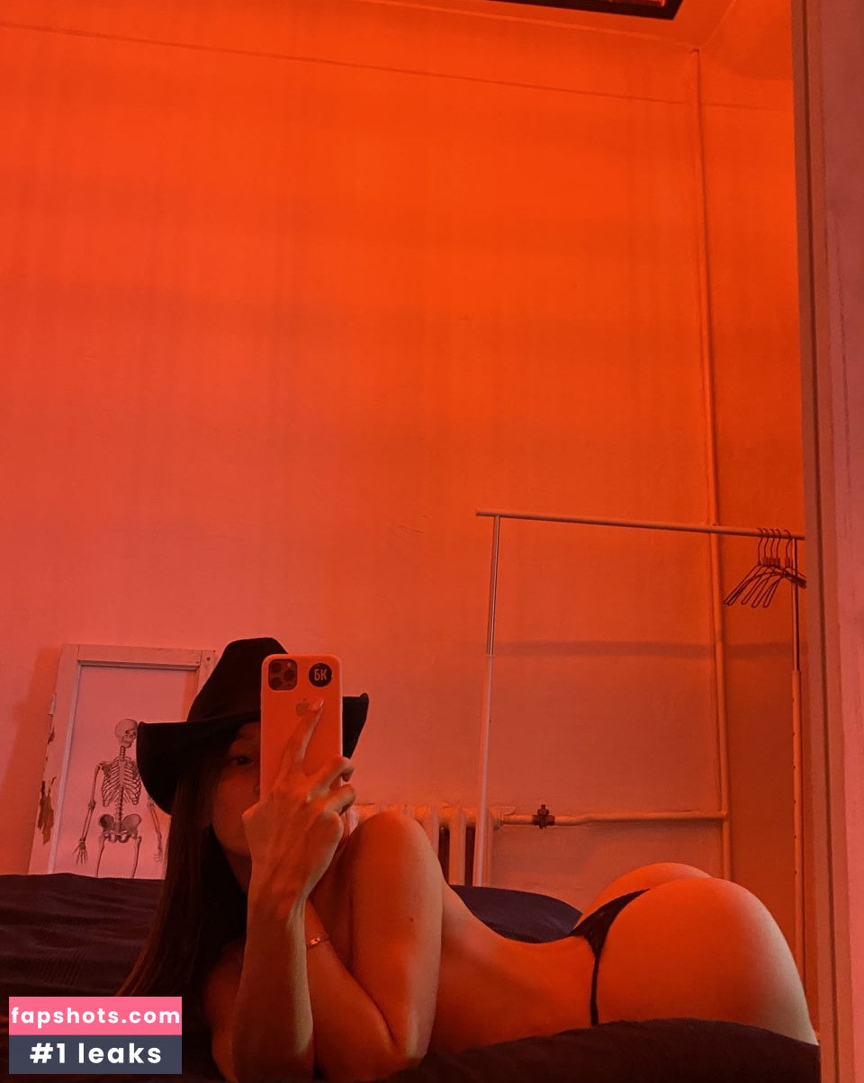 Ellie Leen gallery photo #946