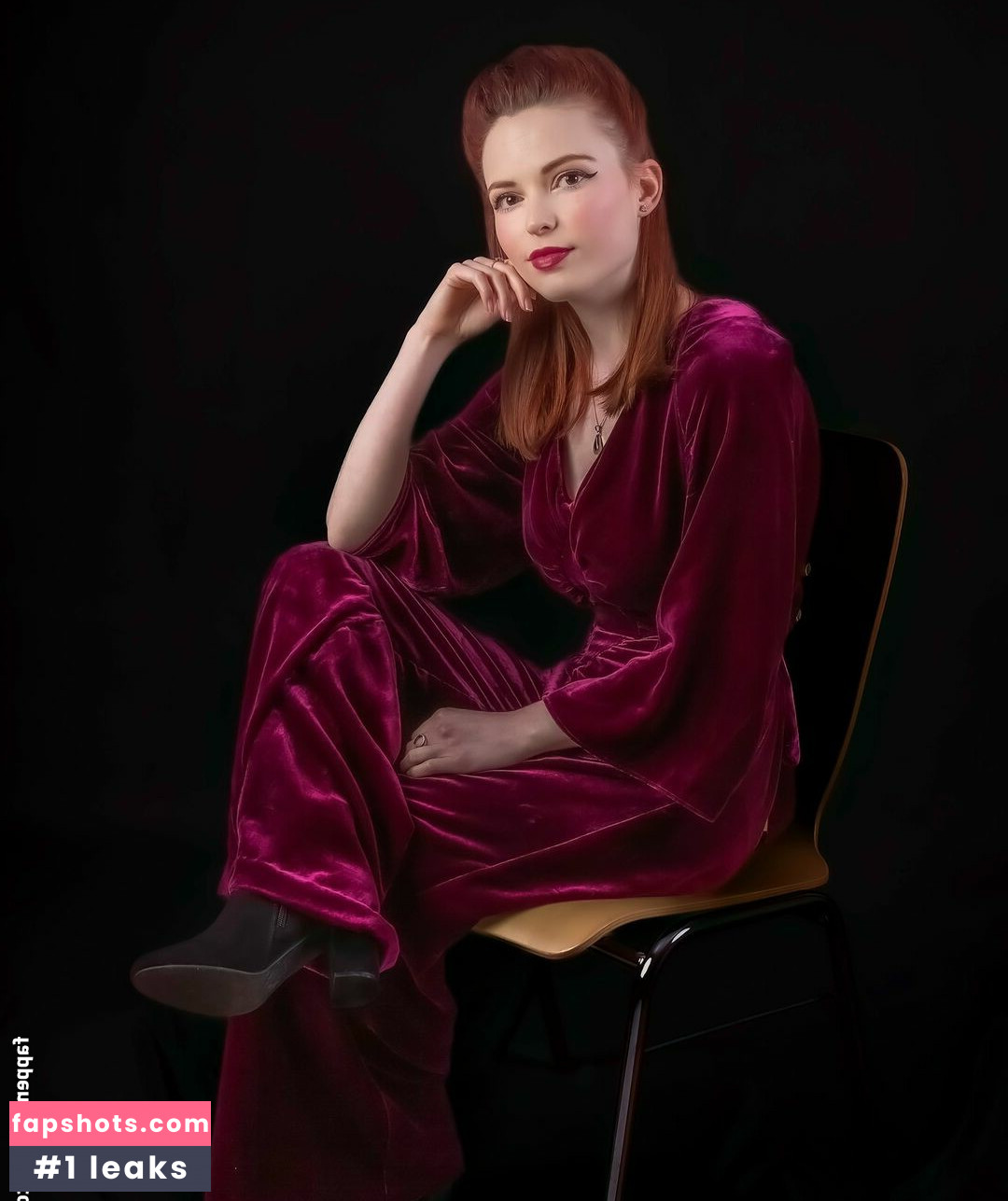 Ellie Littlechild Nude Leaks OnlyFans Photos #3 - LeakJerk