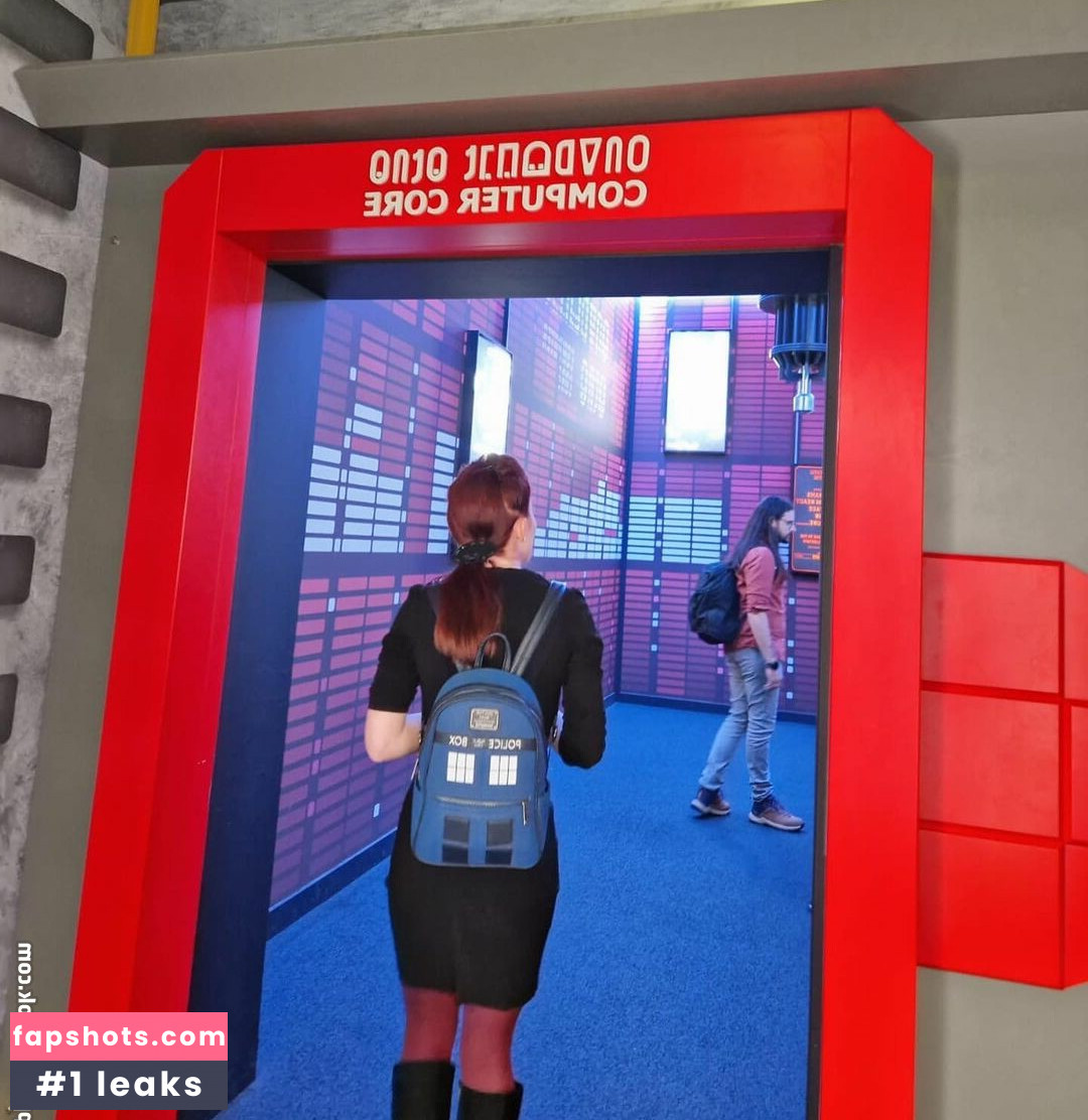 Ellie Littlechild Nude Leaks OnlyFans Photos #4 - LeakJerk