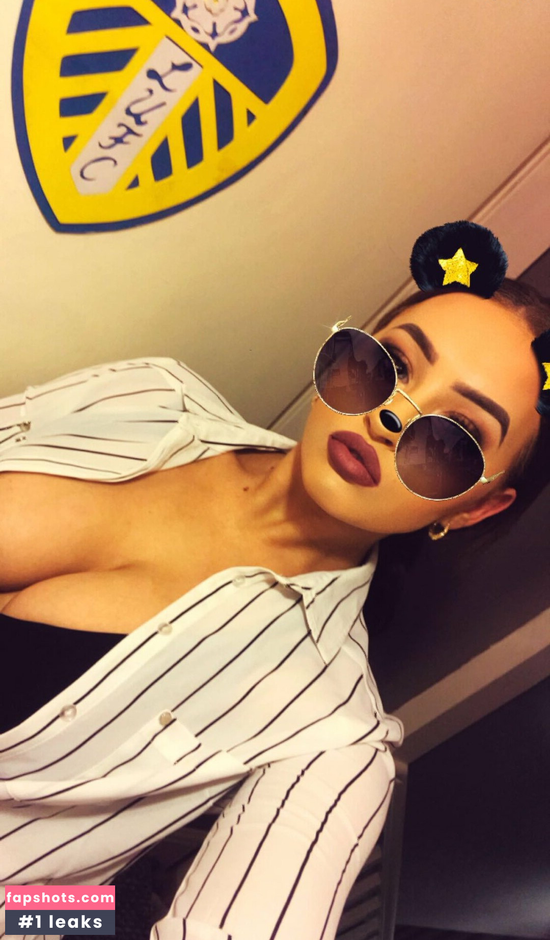 Ellie Lofthouse nude babe gallery