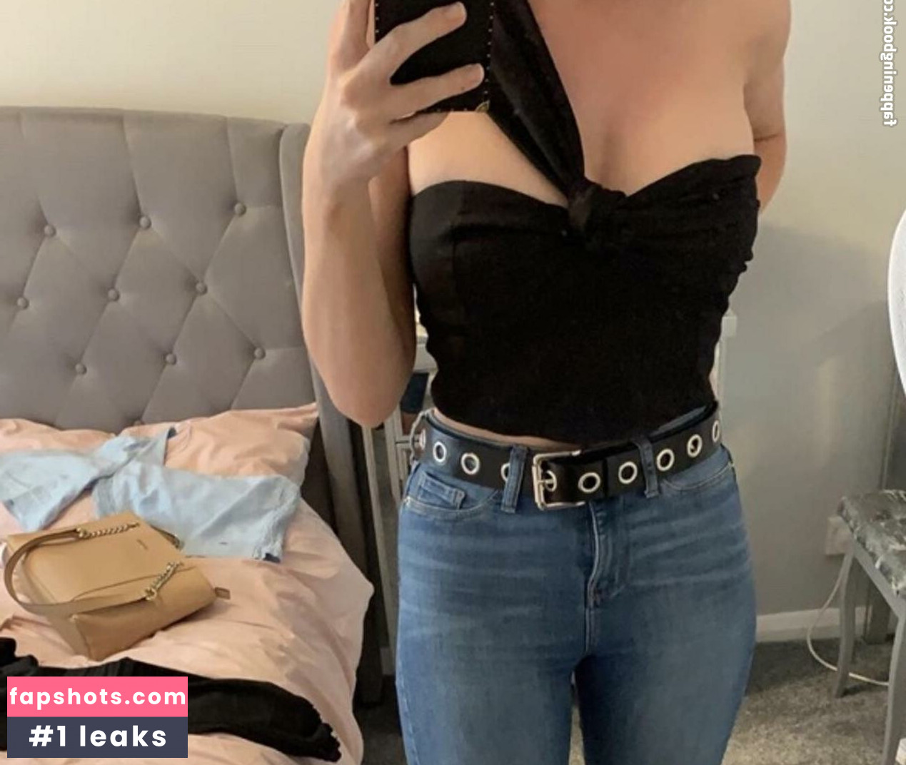 Ellie M gallery photo #13