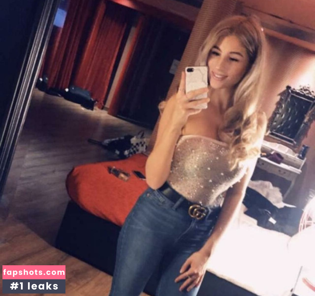 Ellie M gallery photo #19