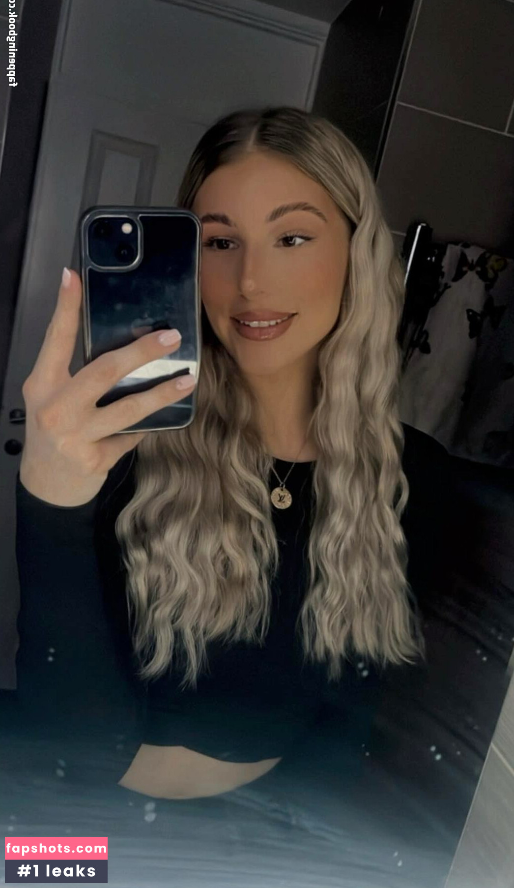 Ellie M gallery photo #21