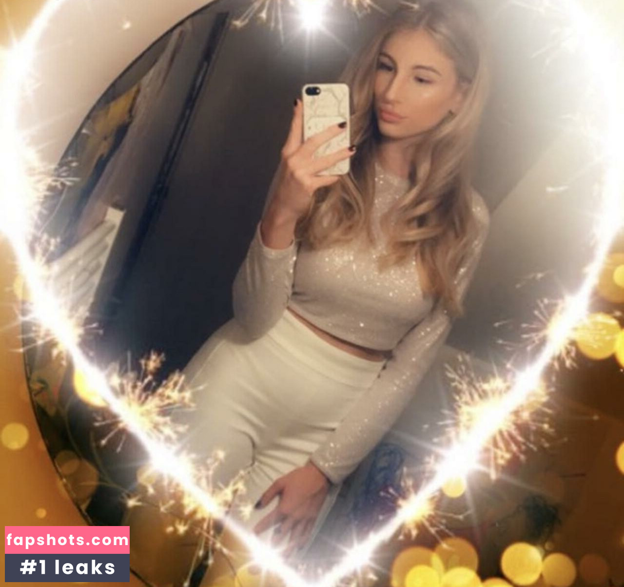 Ellie M gallery photo #4