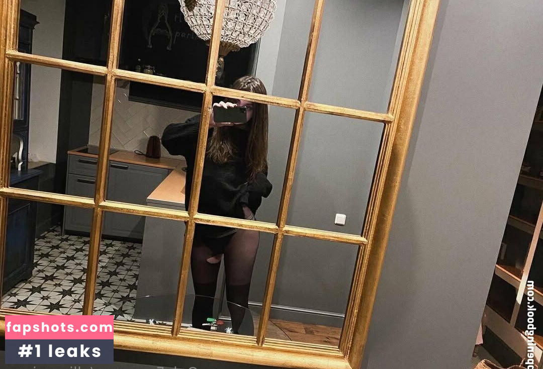 ellie.quincy gallery photo #2