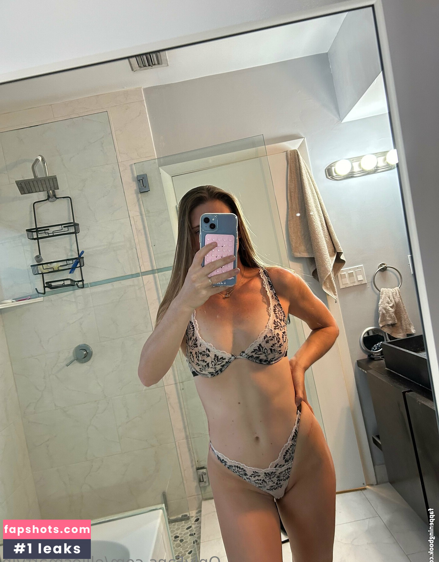 Ellie Smart gallery photo #13