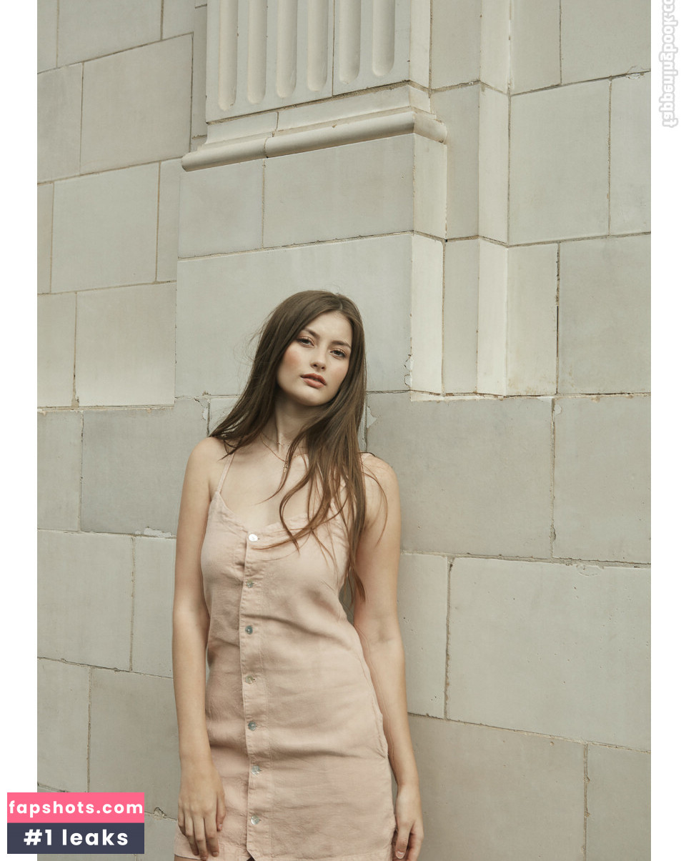 Ellie Weston gallery photo #7