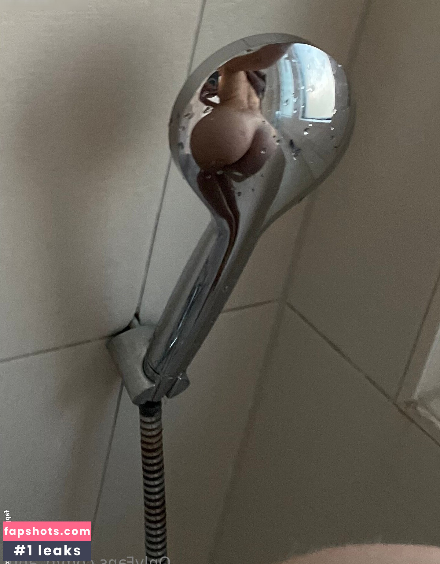 Elliecutiee / b_anni Filtración Desnuda OnlyFans Foto #6 - Fapshots