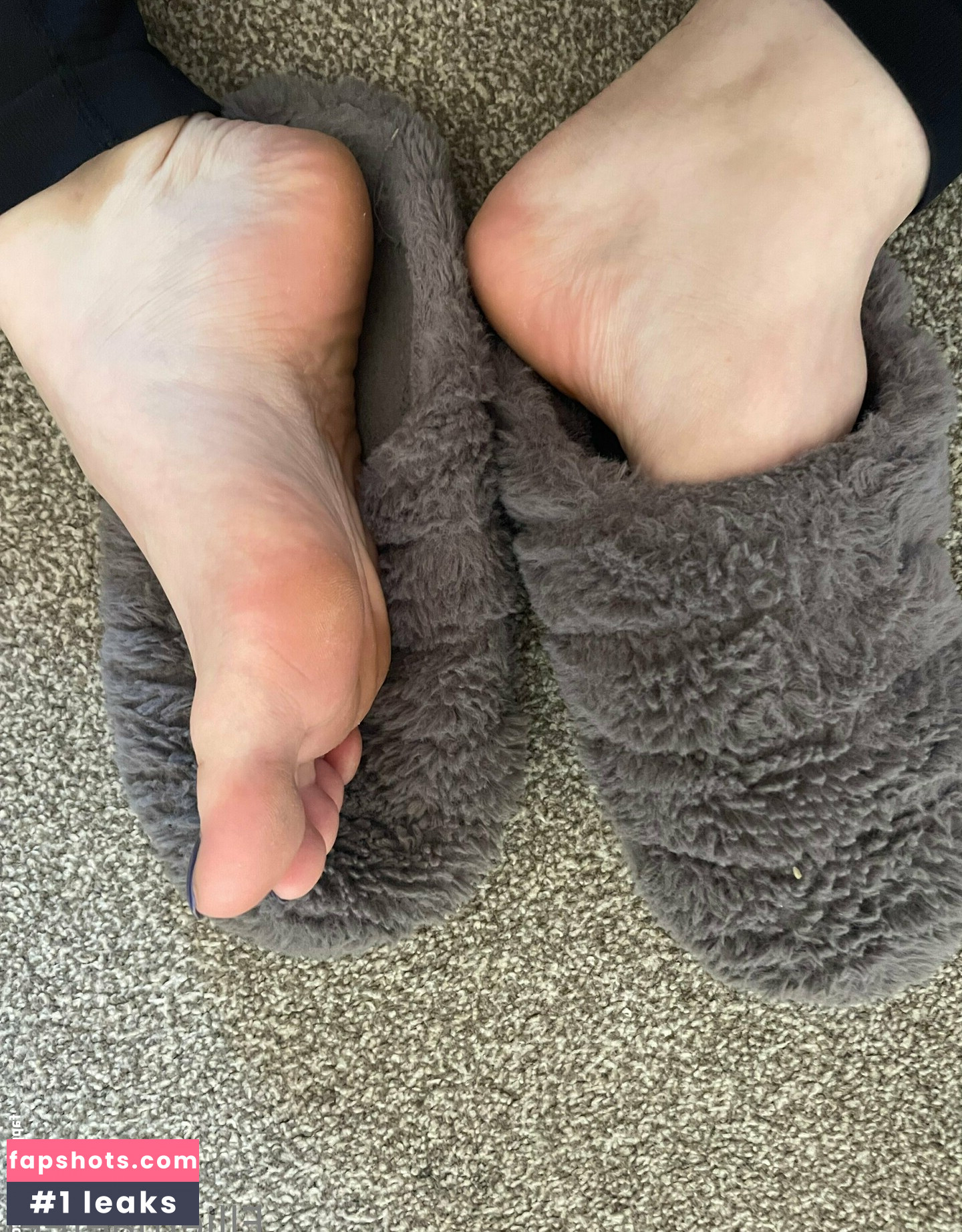 elliemaesfeet Nude Leaks OnlyFans Photos #2 - LeakJerk