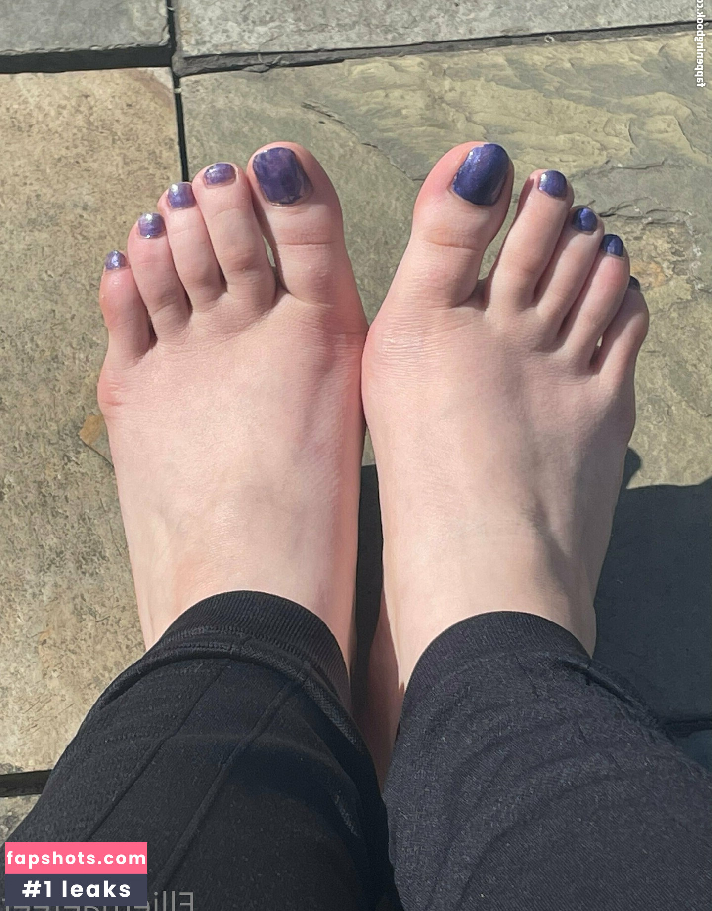 elliemaesfeet Nude Leaks OnlyFans Photos #4 - LeakJerk