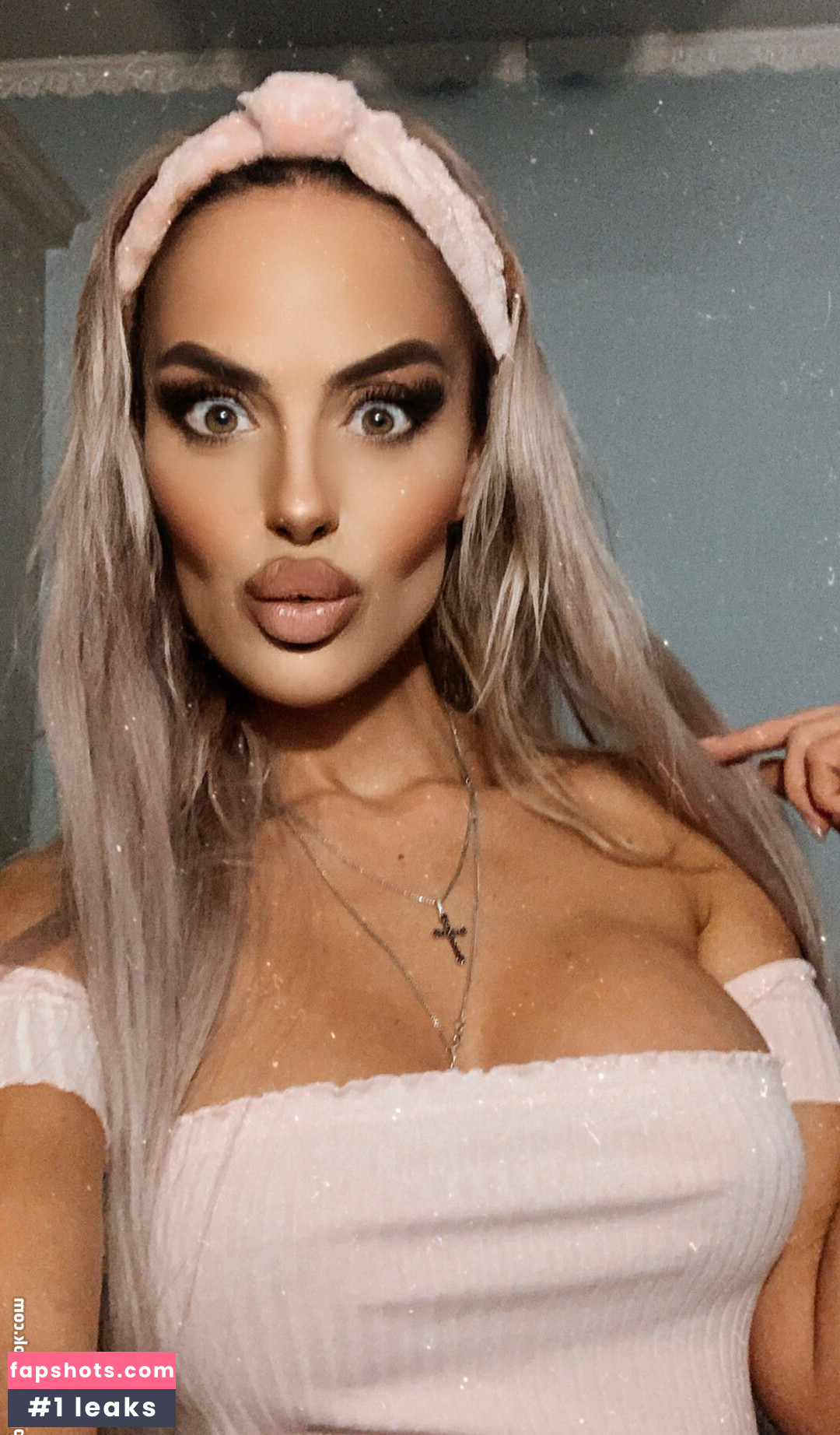 ellissexton gallery photo #3