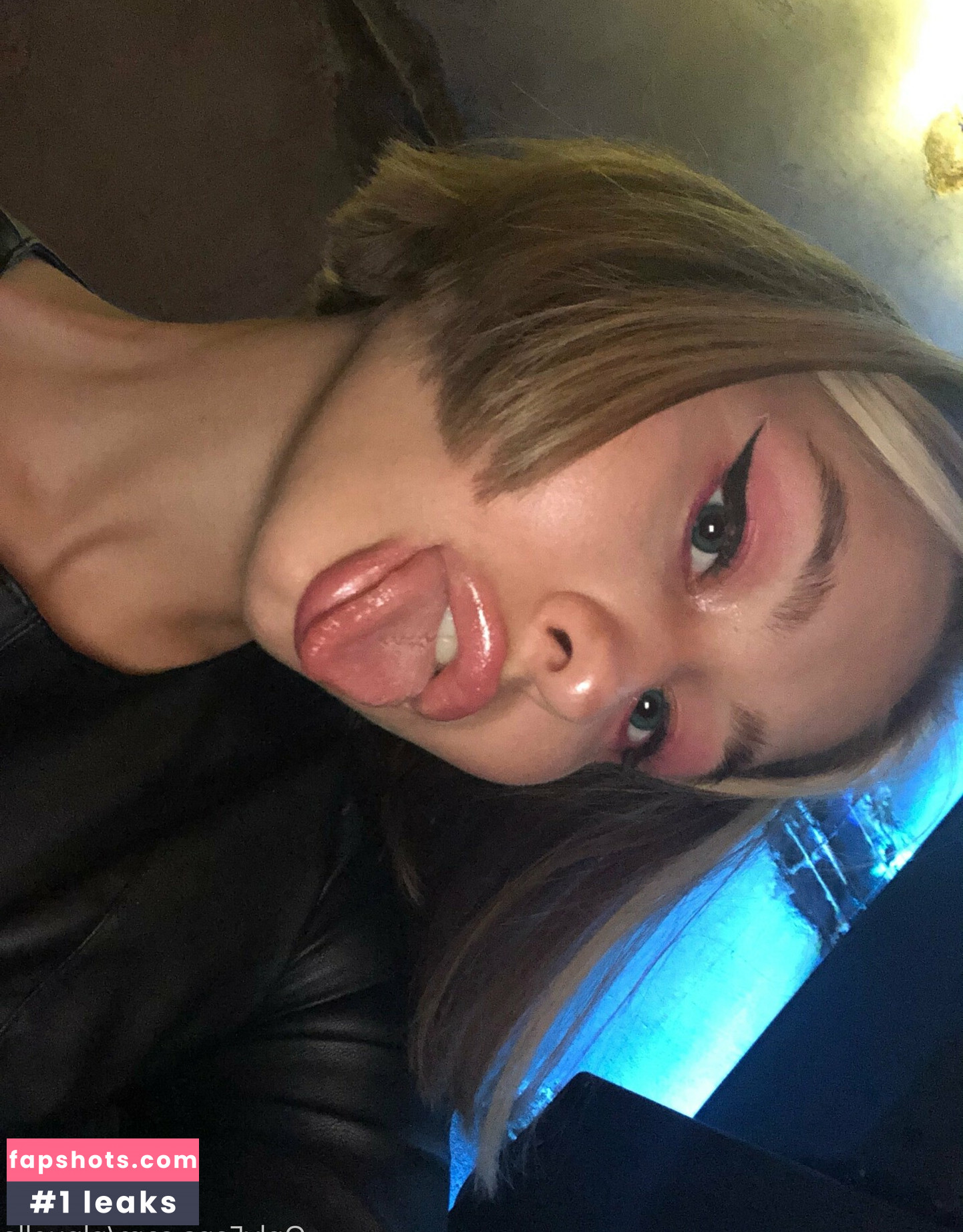 elllleeee Nahé úniky fotek pouze od fanoušků #65 - Fapshots