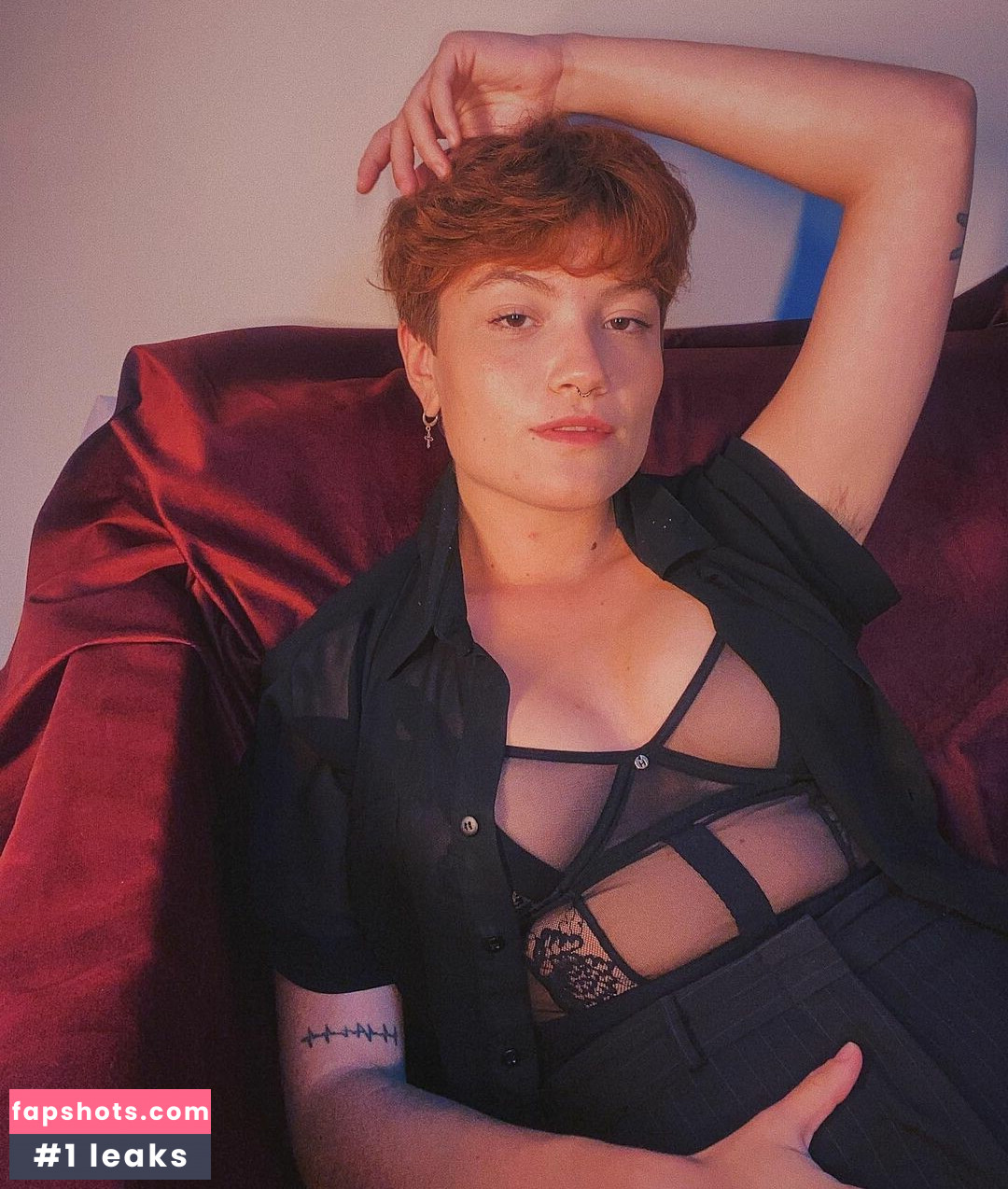 Ellora Haonne gallery photo #5