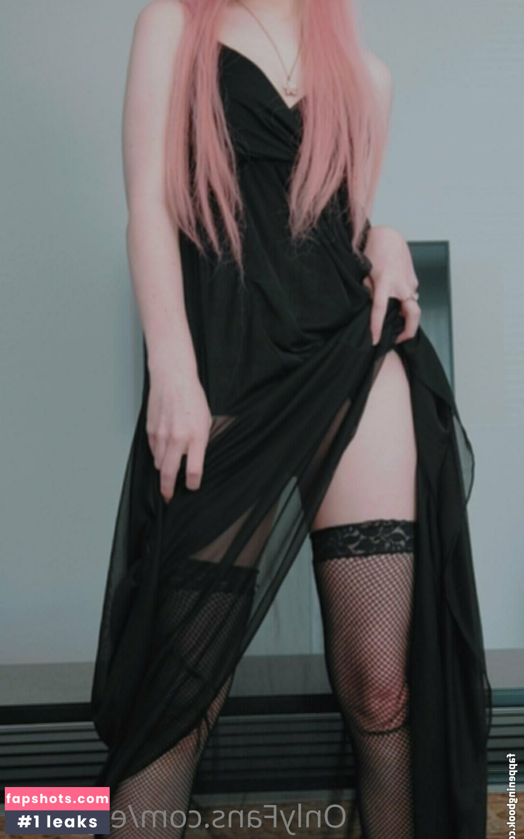 elly.koro gallery photo #15