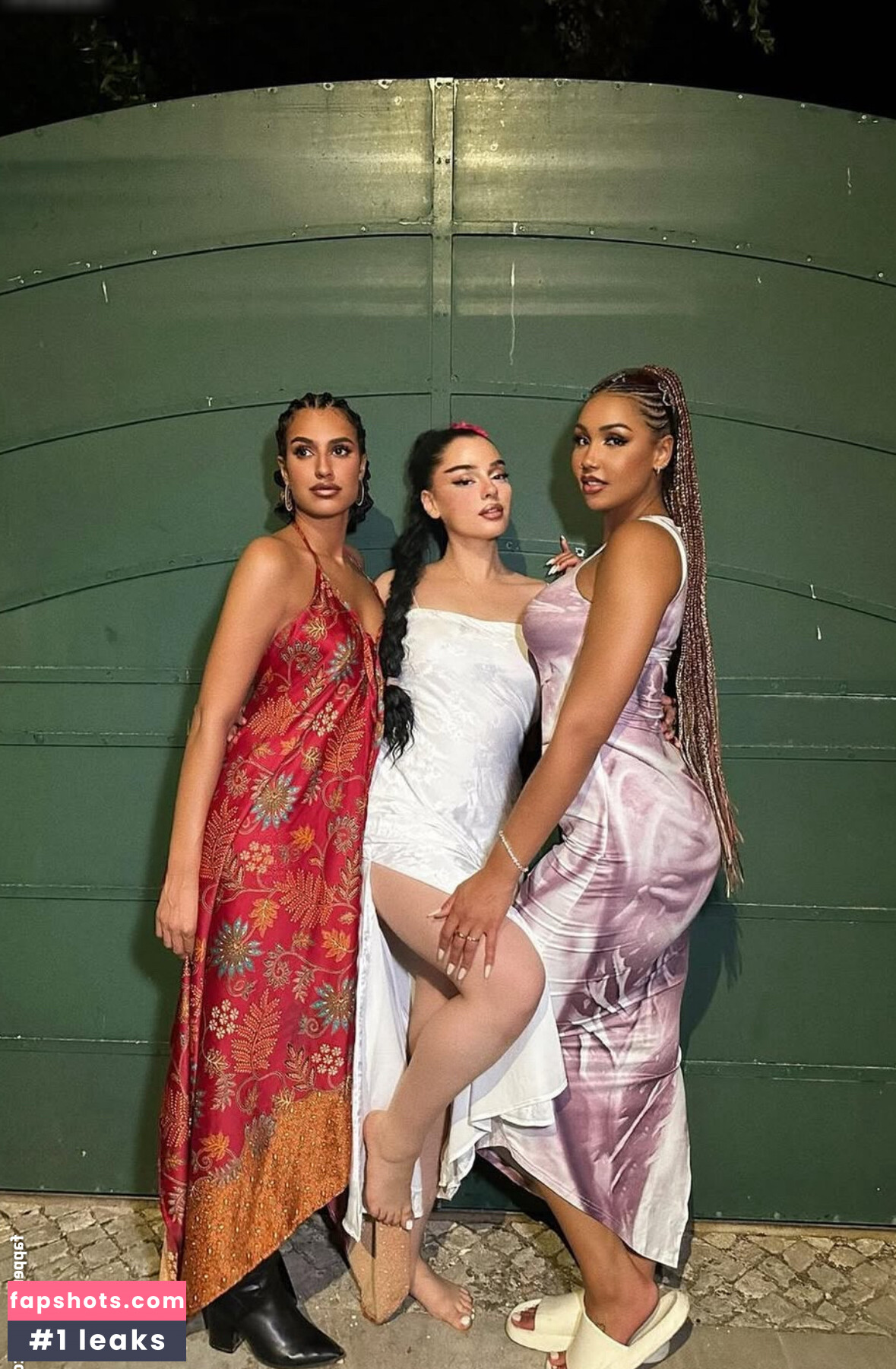 Ellyauswien nude babe gallery