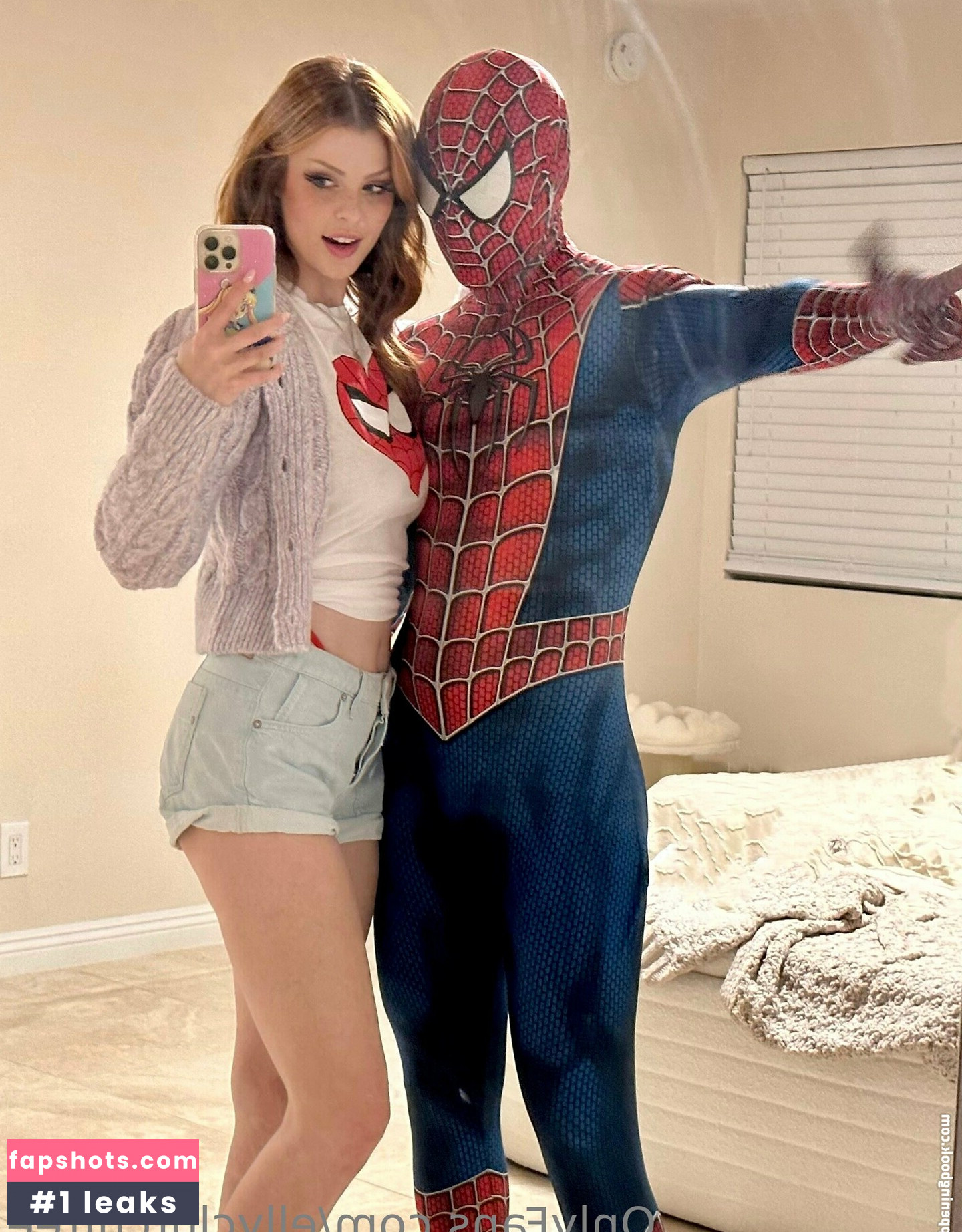 ellyclutchfree gallery photo #9