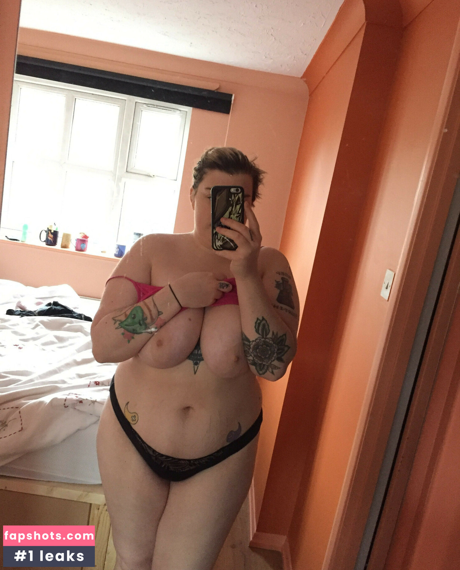 Ellysux gallery photo #4