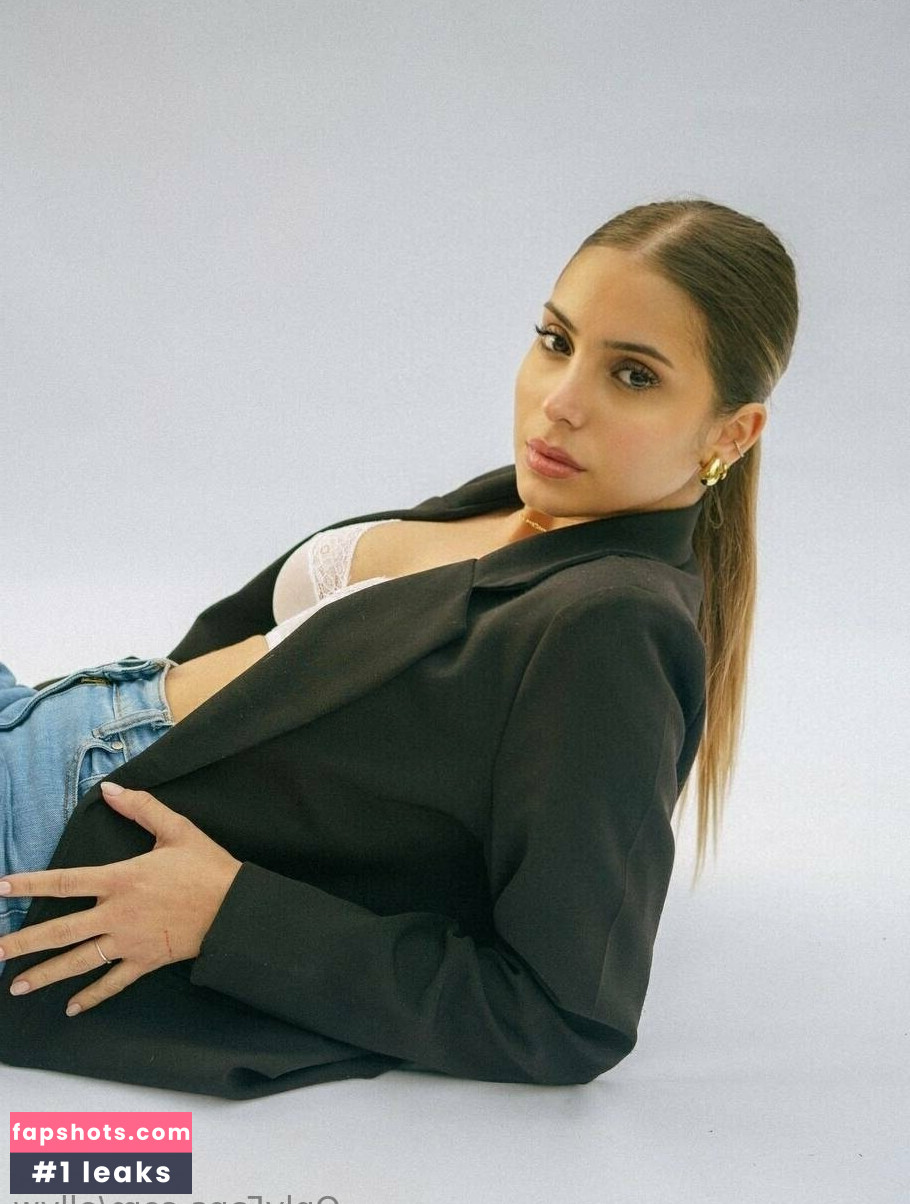 ellyw gallery photo #10