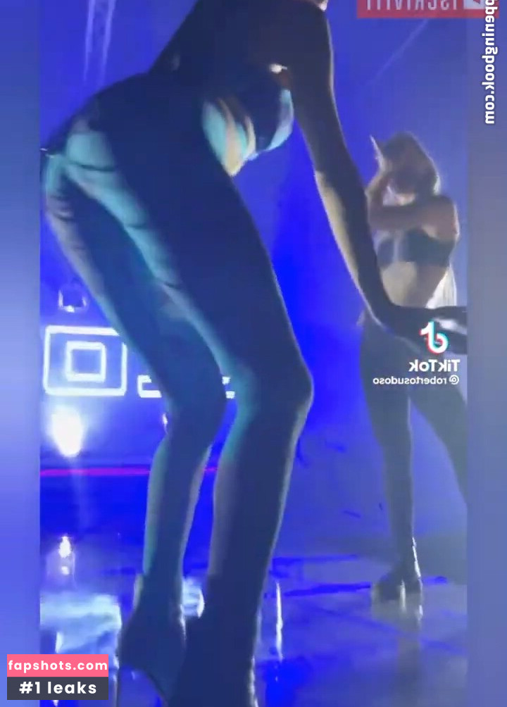 Elodie Di Patrizi gallery photo #27