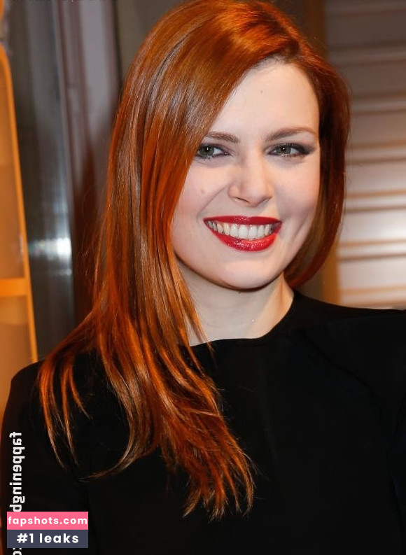 Elodie Frege gallery photo #25