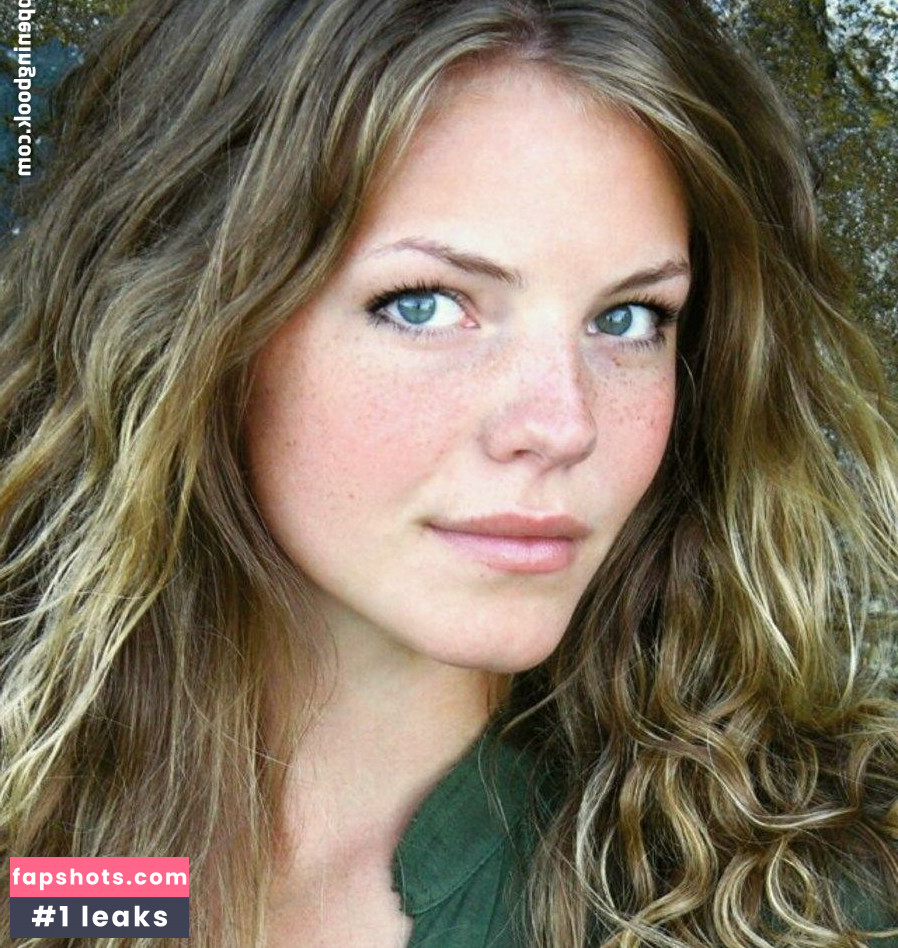 Eloise Mumford gallery photo #4