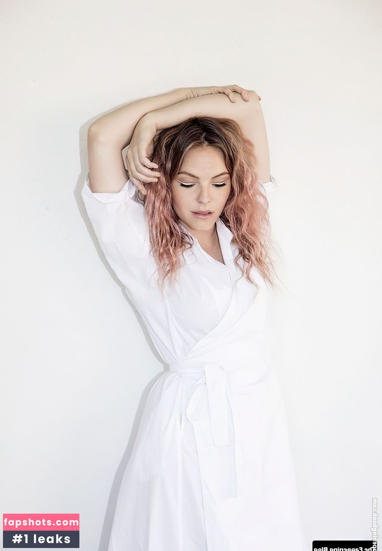 Eloise Mumford gallery photo #31