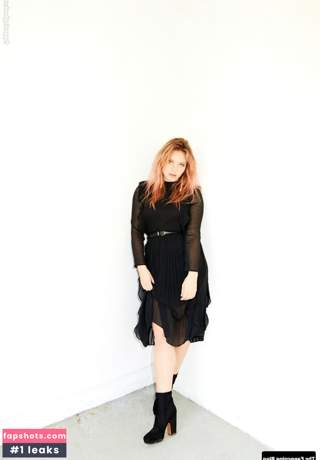 Eloise Mumford gallery photo #33