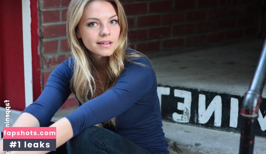 Eloise Mumford gallery photo #9