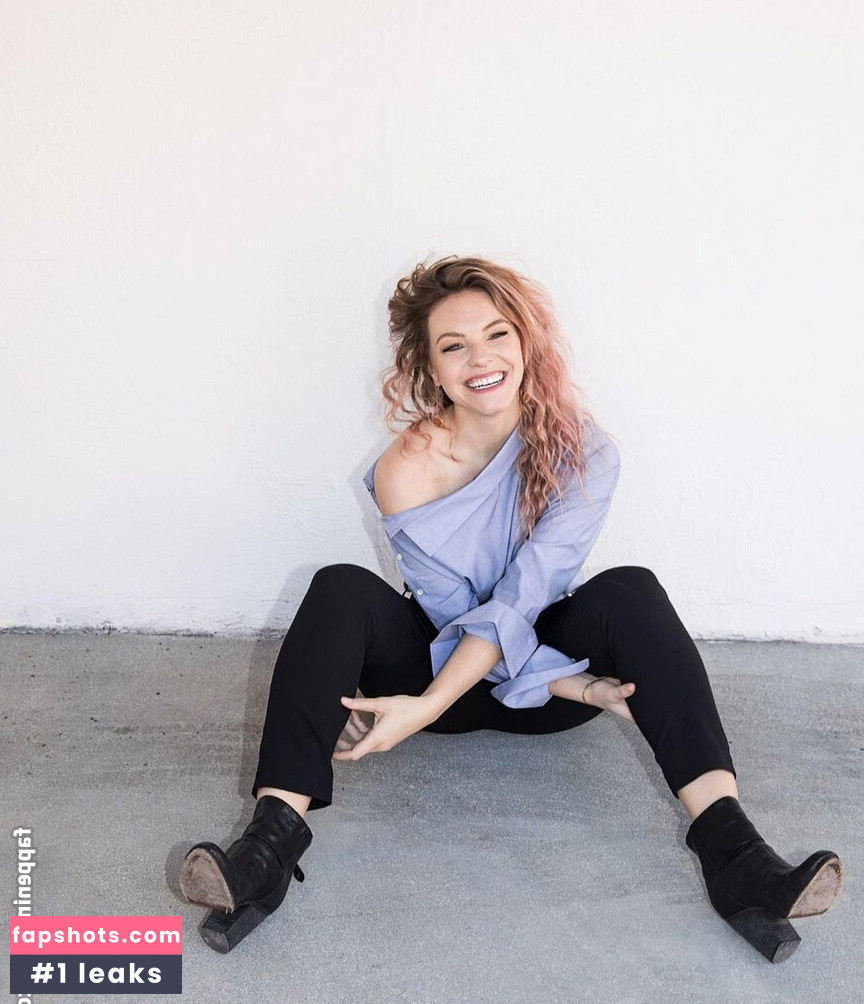 Eloise Mumford gallery photo #10