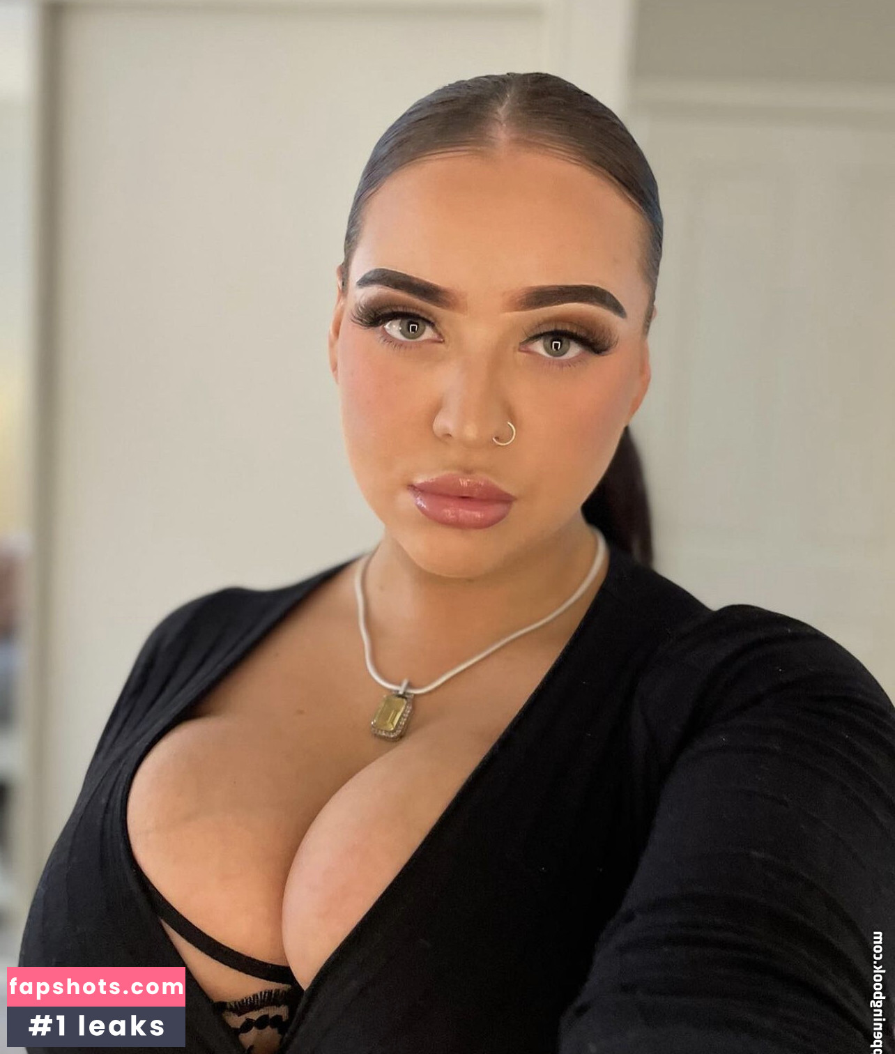 Elouise Nahé úniky fotek pouze od fanoušků #9 - Fapshots