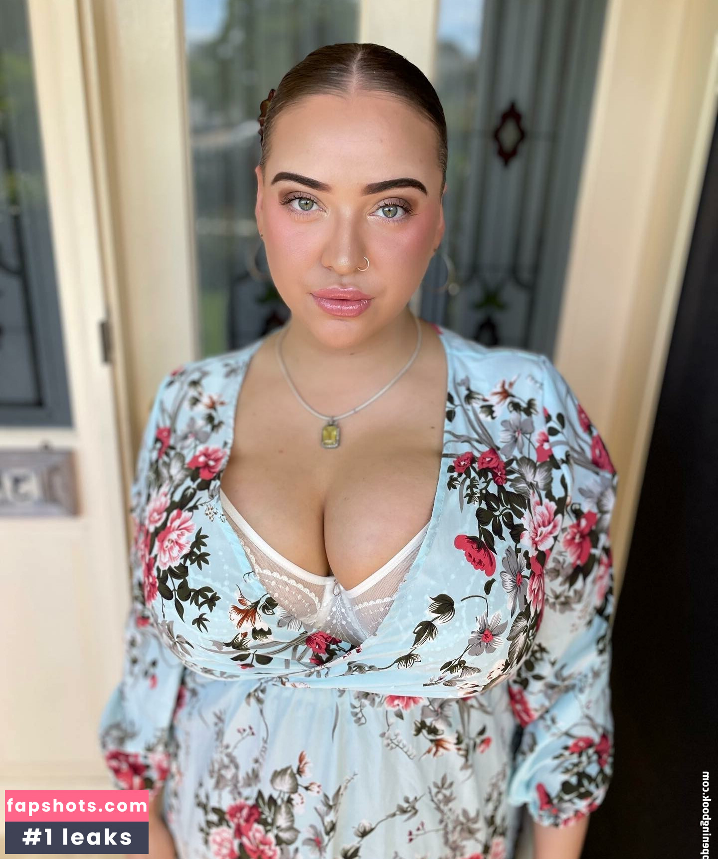 Elouise Nahé úniky fotek pouze od fanoušků #10 - Fapshots