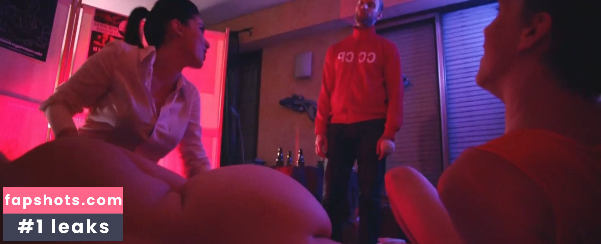 Elsa Madeleine Nude Leaks OnlyFans Photos #3 - LeakJerk