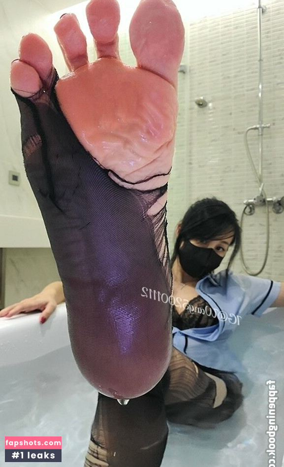 Elsa Wang gallery photo #5