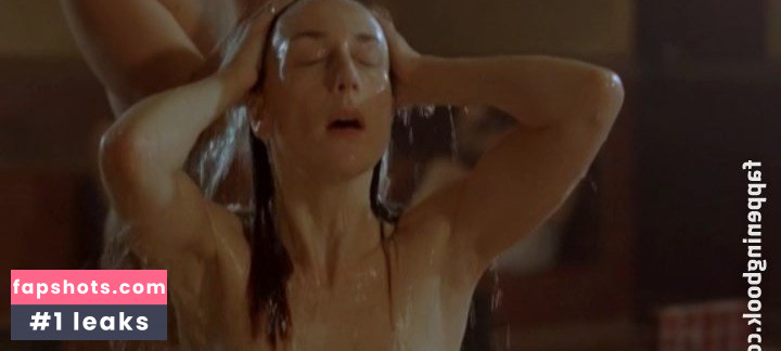 Elsa Zylberstein gallery photo #35