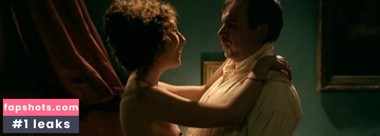 Elsa Zylberstein gallery photo #40