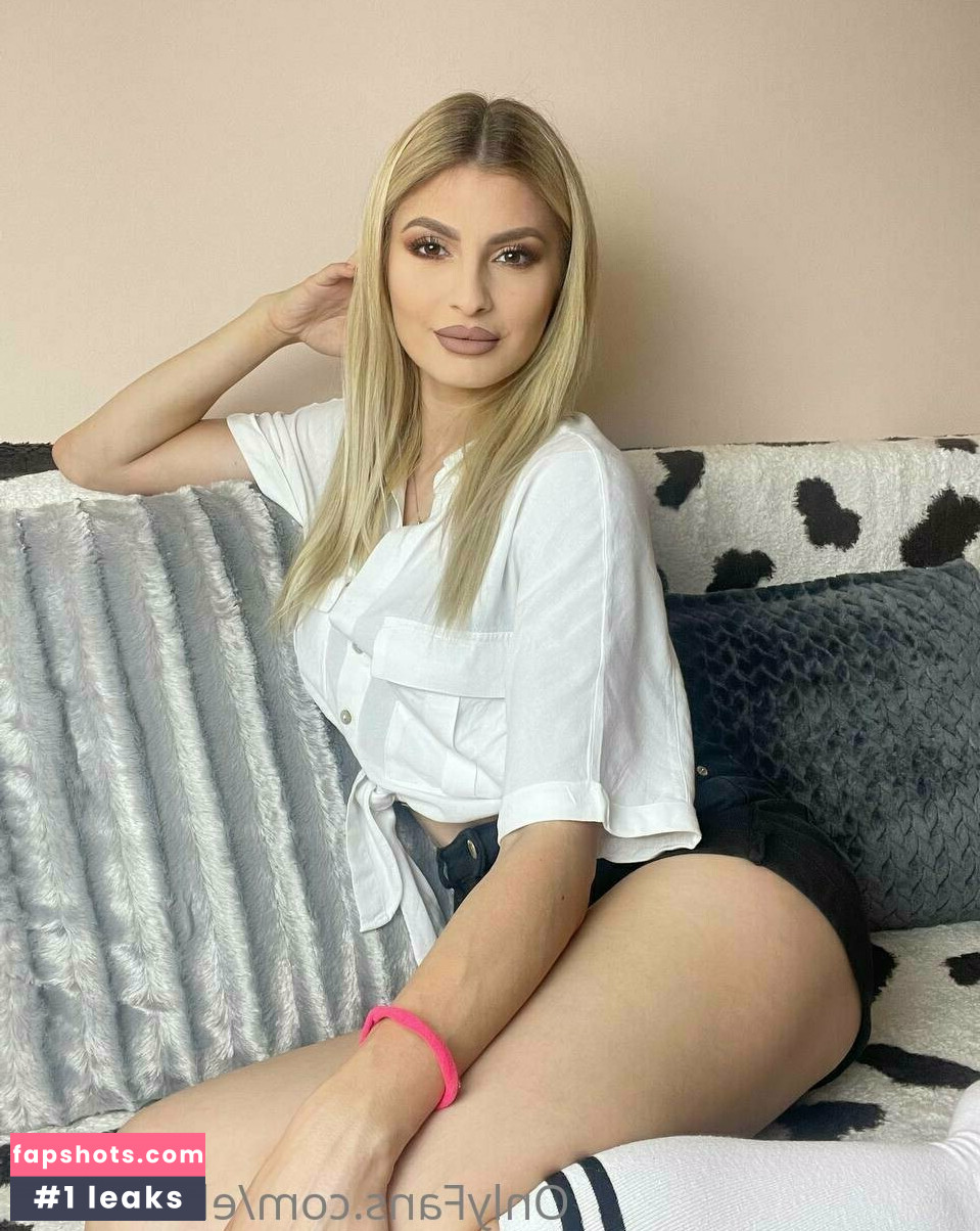 elsaniston Nude Leaks OnlyFans Photos #5 - Fapshots