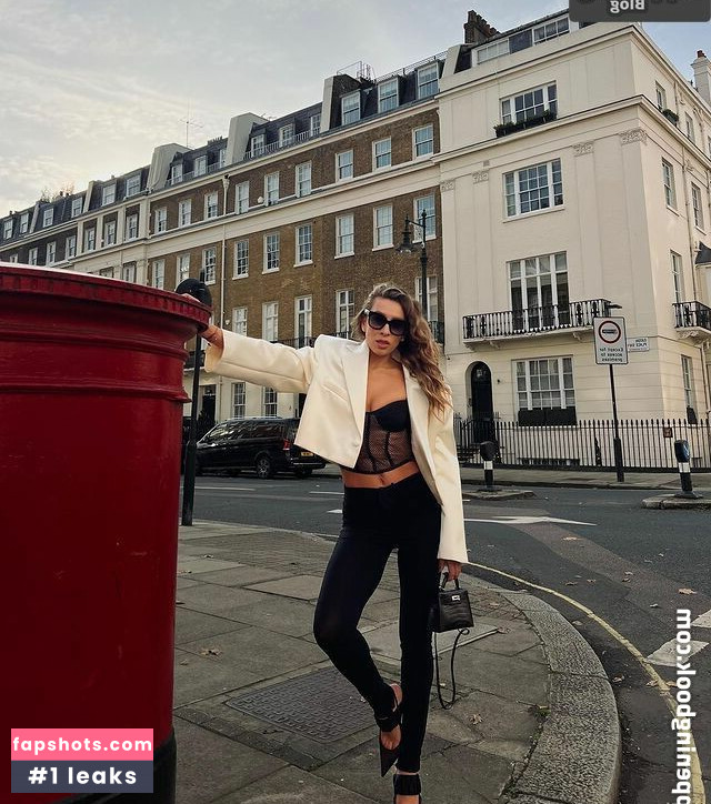 Elsina Khayrova gallery photo #7